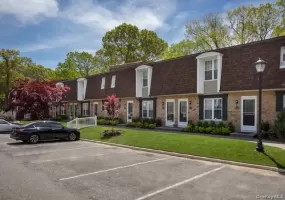 100 Villa D'est Drive, Brookhaven, NY, 2 Bedrooms Bedrooms, 5 Rooms Rooms,1 BathroomBathrooms,Residential Lease,For Rent,Villa D'est,0,1057542 100 Villa D'est Drive, Brookhaven, NY, 2 Bedrooms Bedrooms, 5 Rooms Rooms,1 BathroomBathrooms,Residential Lease,For Rent,Villa D'est,0,1057542