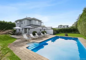 8 Powers Drive, Southampton, NY, 4 Bedrooms Bedrooms, 10 Rooms Rooms,3 BathroomsBathrooms,Residential Lease,For Rent,Powers,0,1057672 8 Powers Drive, Southampton, NY, 4 Bedrooms Bedrooms, 10 Rooms Rooms,3 BathroomsBathrooms,Residential Lease,For Rent,Powers,0,1057672