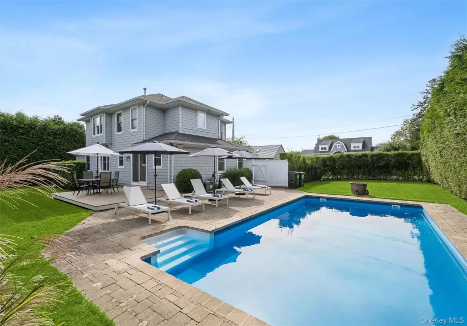 8 Powers Drive, Southampton, NY, 4 Bedrooms Bedrooms, 10 Rooms Rooms,3 BathroomsBathrooms,Residential Lease,For Rent,Powers,0,1057672 8 Powers Drive, Southampton, NY, 4 Bedrooms Bedrooms, 10 Rooms Rooms,3 BathroomsBathrooms,Residential Lease,For Rent,Powers,0,1057672