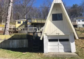 35 Lake Claire Drive, Mount Hope, NY, 2 Bedrooms Bedrooms, 5 Rooms Rooms,1 BathroomBathrooms,Residential,For Rent,Lake Claire,0,891226 35 Lake Claire Drive, Mount Hope, NY, 2 Bedrooms Bedrooms, 5 Rooms Rooms,1 BathroomBathrooms,Residential,For Rent,Lake Claire,0,891226
