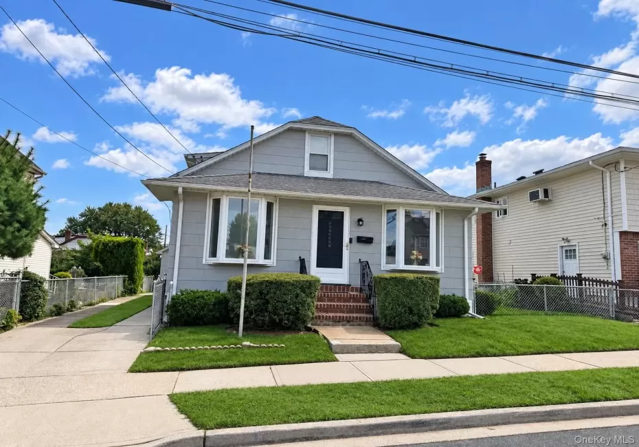 1041 Barnes Street, Hempstead, NY, 3 Bedrooms Bedrooms, 6 Rooms Rooms,2 BathroomsBathrooms,Residential,For Rent,Barnes,0,1054916 1041 Barnes Street, Hempstead, NY, 3 Bedrooms Bedrooms, 6 Rooms Rooms,2 BathroomsBathrooms,Residential,For Rent,Barnes,0,1054916