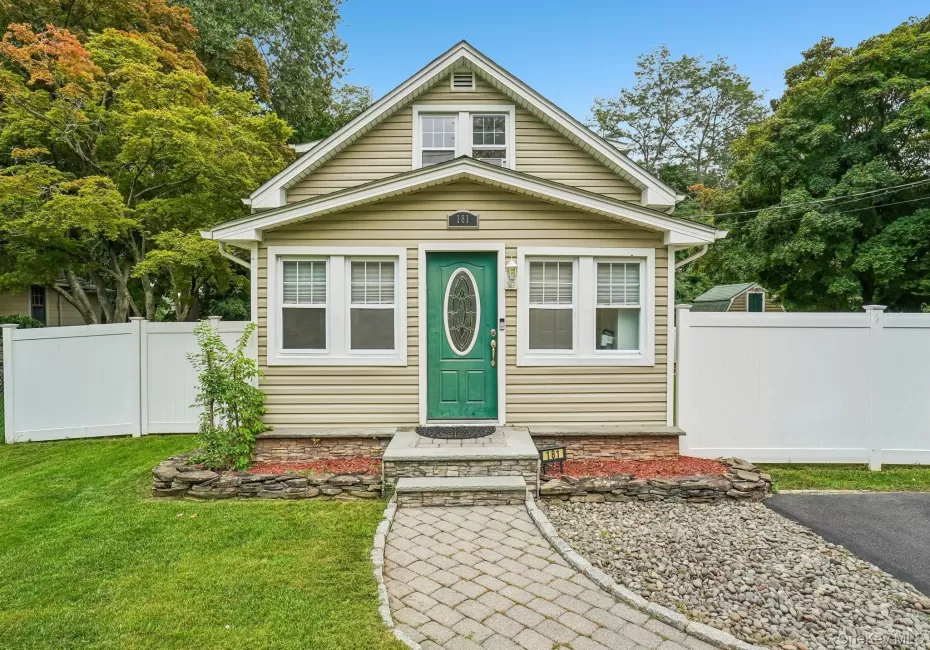 181 Conger Avenue, Clarkstown, NY, 2 Bedrooms Bedrooms, 5 Rooms Rooms,2 BathroomsBathrooms,Residential,For Rent,Conger,0,1054011 181 Conger Avenue, Clarkstown, NY, 2 Bedrooms Bedrooms, 5 Rooms Rooms,2 BathroomsBathrooms,Residential,For Rent,Conger,0,1054011