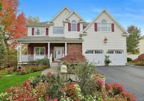 38 Shorn Drive, Orangetown, NY, 4 Bedrooms Bedrooms, 14 Rooms Rooms,3 BathroomsBathrooms,Residential,For Rent,Shorn,0,1052129 38 Shorn Drive, Orangetown, NY, 4 Bedrooms Bedrooms, 14 Rooms Rooms,3 BathroomsBathrooms,Residential,For Rent,Shorn,0,1052129
