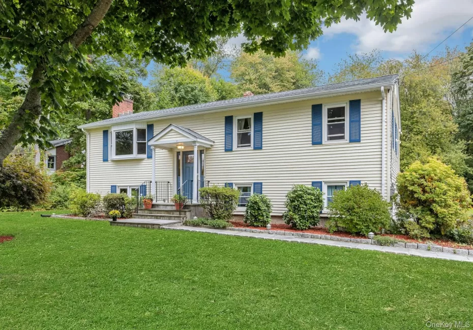 94 Overlook Drive, Carmel, NY, 3 Bedrooms Bedrooms, 7 Rooms Rooms,2 BathroomsBathrooms,Residential,For Rent,Overlook,0,1056225 94 Overlook Drive, Carmel, NY, 3 Bedrooms Bedrooms, 7 Rooms Rooms,2 BathroomsBathrooms,Residential,For Rent,Overlook,0,1056225