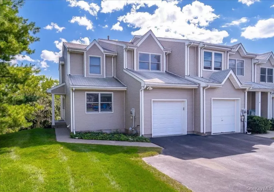 47 Deer Crossing Drive, Fishkill, NY, 2 Bedrooms Bedrooms, 7 Rooms Rooms,2 BathroomsBathrooms,Residential,For Rent,Deer Crossing,0,1056249 47 Deer Crossing Drive, Fishkill, NY, 2 Bedrooms Bedrooms, 7 Rooms Rooms,2 BathroomsBathrooms,Residential,For Rent,Deer Crossing,0,1056249