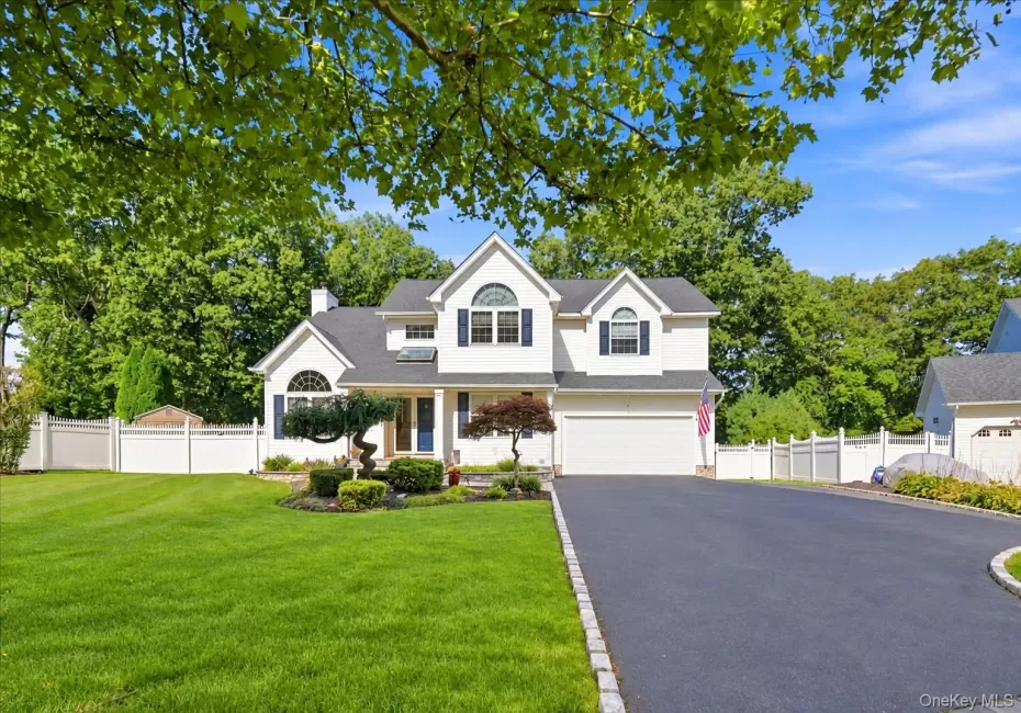 5 Aspatuck Court, Smithtown, NY, 4 Bedrooms Bedrooms, 9 Rooms Rooms,2 BathroomsBathrooms,Residential,For Rent,Aspatuck,0,1057059 5 Aspatuck Court, Smithtown, NY, 4 Bedrooms Bedrooms, 9 Rooms Rooms,2 BathroomsBathrooms,Residential,For Rent,Aspatuck,0,1057059