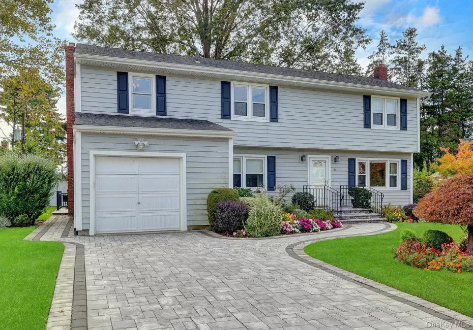 6 Bradford Road, Oyster Bay, NY, 4 Bedrooms Bedrooms, 8 Rooms Rooms,2 BathroomsBathrooms,Residential,For Rent,Bradford,0,1056678 6 Bradford Road, Oyster Bay, NY, 4 Bedrooms Bedrooms, 8 Rooms Rooms,2 BathroomsBathrooms,Residential,For Rent,Bradford,0,1056678