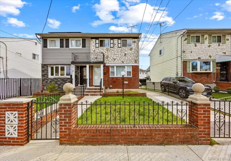 201-46 120TH Avenue, New York, NY, 3 Bedrooms Bedrooms, 6 Rooms Rooms,2 BathroomsBathrooms,Residential,For Rent,120TH,0,1057176 201-46 120TH Avenue, New York, NY, 3 Bedrooms Bedrooms, 6 Rooms Rooms,2 BathroomsBathrooms,Residential,For Rent,120TH,0,1057176
