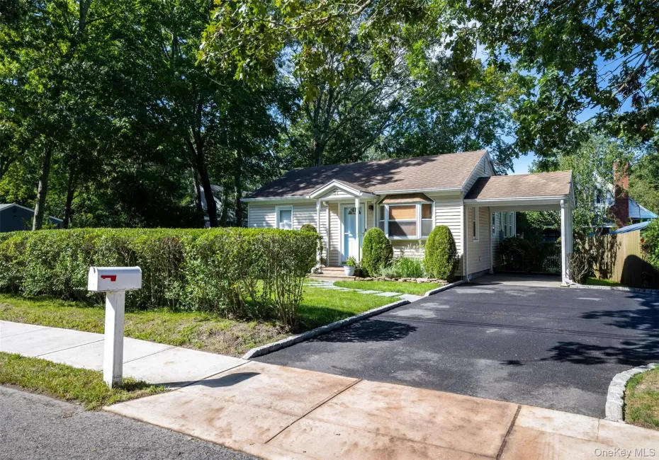 51 Wakeman Road, Southampton, NY, 2 Bedrooms Bedrooms, 5 Rooms Rooms,1 BathroomBathrooms,Residential,For Rent,Wakeman,0,1057089 51 Wakeman Road, Southampton, NY, 2 Bedrooms Bedrooms, 5 Rooms Rooms,1 BathroomBathrooms,Residential,For Rent,Wakeman,0,1057089