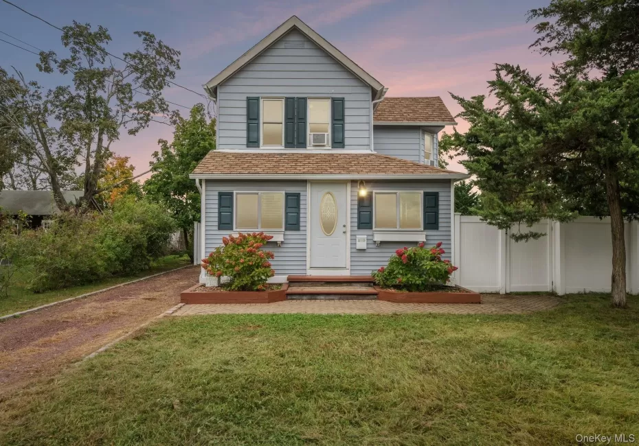 195 River Avenue, Brookhaven, NY, 3 Bedrooms Bedrooms, 6 Rooms Rooms,2 BathroomsBathrooms,Residential,For Rent,River,0,1057178 195 River Avenue, Brookhaven, NY, 3 Bedrooms Bedrooms, 6 Rooms Rooms,2 BathroomsBathrooms,Residential,For Rent,River,0,1057178