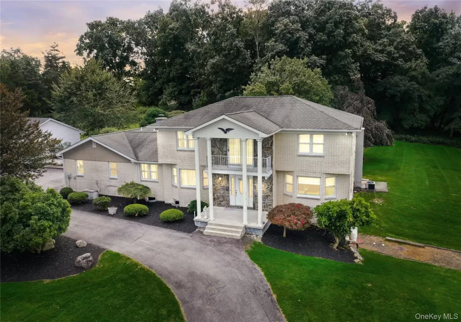 111 Ayr Road, Chester Town, NY, 4 Bedrooms Bedrooms, 10 Rooms Rooms,4 BathroomsBathrooms,Residential,For Rent,Ayr,0,1049653 111 Ayr Road, Chester Town, NY, 4 Bedrooms Bedrooms, 10 Rooms Rooms,4 BathroomsBathrooms,Residential,For Rent,Ayr,0,1049653