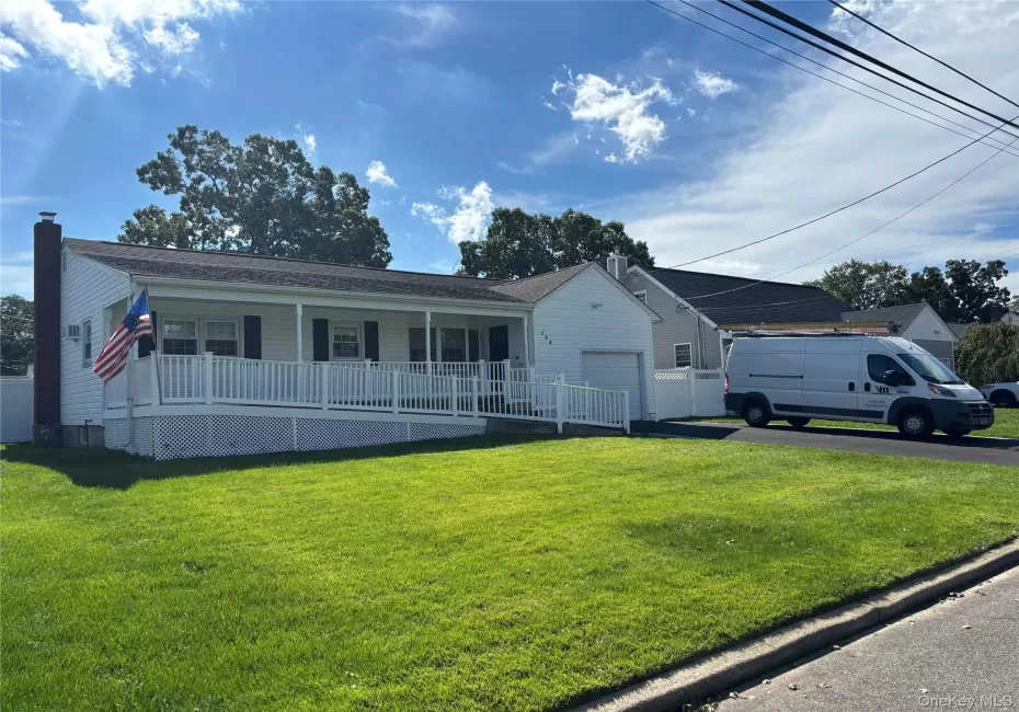134 Veronica Lane, Babylon, NY, 3 Bedrooms Bedrooms, 7 Rooms Rooms,2 BathroomsBathrooms,Residential Lease,For Rent,Veronica,0,1057164 134 Veronica Lane, Babylon, NY, 3 Bedrooms Bedrooms, 7 Rooms Rooms,2 BathroomsBathrooms,Residential Lease,For Rent,Veronica,0,1057164