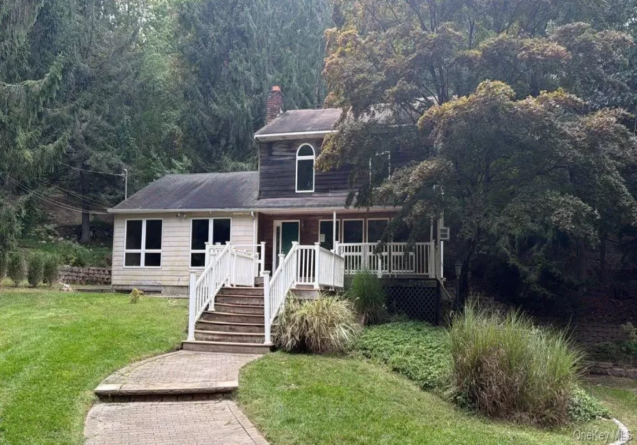 56 Bartlett Road, Brookhaven, NY, 3 Bedrooms Bedrooms, 7 Rooms Rooms,2 BathroomsBathrooms,Residential,For Rent,Bartlett,0,1057218 56 Bartlett Road, Brookhaven, NY, 3 Bedrooms Bedrooms, 7 Rooms Rooms,2 BathroomsBathrooms,Residential,For Rent,Bartlett,0,1057218
