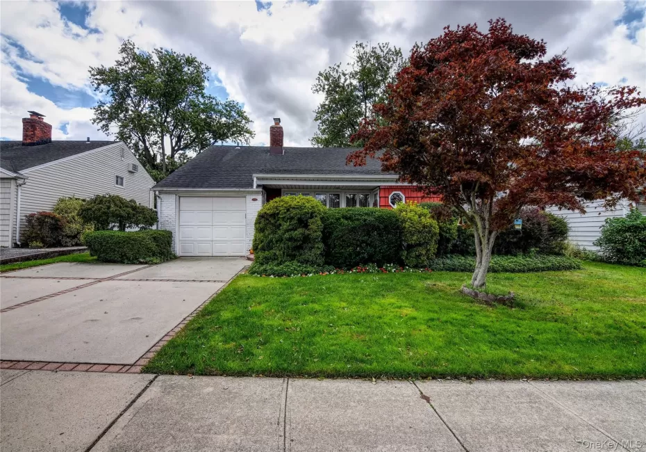 3758 Windsor Drive, Oyster Bay, NY, 3 Bedrooms Bedrooms, 8 Rooms Rooms,2 BathroomsBathrooms,Residential,For Rent,Windsor,0,1057391 3758 Windsor Drive, Oyster Bay, NY, 3 Bedrooms Bedrooms, 8 Rooms Rooms,2 BathroomsBathrooms,Residential,For Rent,Windsor,0,1057391
