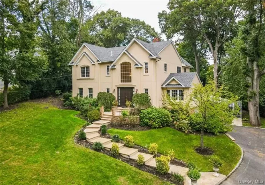 12 The Intervale, North Hempstead, NY, 5 Bedrooms Bedrooms, 11 Rooms Rooms,5 BathroomsBathrooms,Residential Lease,For Rent,The Intervale,0,1057343 12 The Intervale, North Hempstead, NY, 5 Bedrooms Bedrooms, 11 Rooms Rooms,5 BathroomsBathrooms,Residential Lease,For Rent,The Intervale,0,1057343