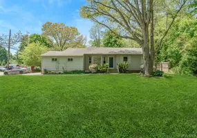 103 Gates Avenue, Islip, NY, 5 Bedrooms Bedrooms, 10 Rooms Rooms,2 BathroomsBathrooms,Residential,For Rent,Gates,0,1057425 103 Gates Avenue, Islip, NY, 5 Bedrooms Bedrooms, 10 Rooms Rooms,2 BathroomsBathrooms,Residential,For Rent,Gates,0,1057425