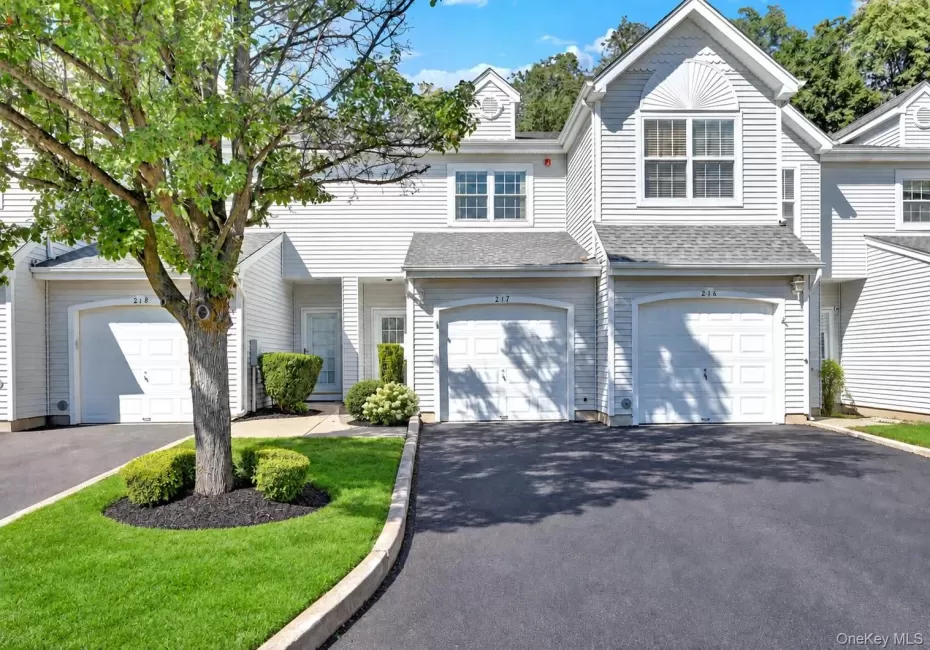 217 Windward Court, Brookhaven, NY, 2 Bedrooms Bedrooms, 5 Rooms Rooms,2 BathroomsBathrooms,Residential,For Rent,Windward,0,1056103 217 Windward Court, Brookhaven, NY, 2 Bedrooms Bedrooms, 5 Rooms Rooms,2 BathroomsBathrooms,Residential,For Rent,Windward,0,1056103