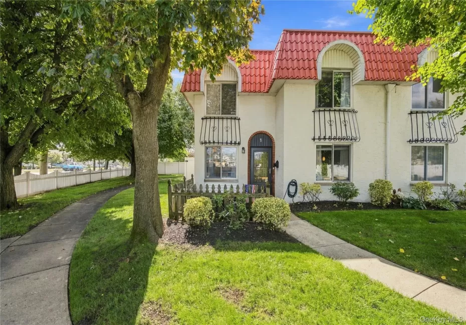 1 Alhambra Drive, Hempstead, NY, 3 Bedrooms Bedrooms, 6 Rooms Rooms,1 BathroomBathrooms,Residential,For Rent,Alhambra,0,1031587 1 Alhambra Drive, Hempstead, NY, 3 Bedrooms Bedrooms, 6 Rooms Rooms,1 BathroomBathrooms,Residential,For Rent,Alhambra,0,1031587