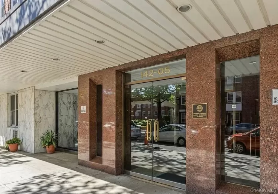 142-05 Roosevelt Avenue, New York, NY, 1 Bedroom Bedrooms, 3 Rooms Rooms,1 BathroomBathrooms,Residential,For Rent,Roosevelt,0,1056499 142-05 Roosevelt Avenue, New York, NY, 1 Bedroom Bedrooms, 3 Rooms Rooms,1 BathroomBathrooms,Residential,For Rent,Roosevelt,0,1056499
