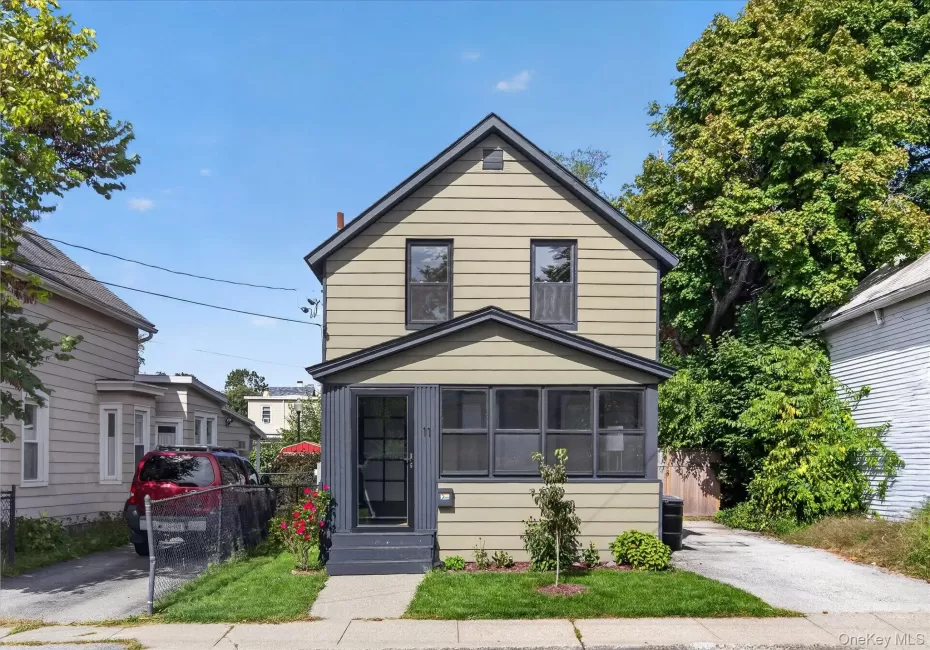 11 Walnut Street, Beacon, NY, 2 Bedrooms Bedrooms, 6 Rooms Rooms,1 BathroomBathrooms,Residential,For Rent,Walnut,0,1056490 11 Walnut Street, Beacon, NY, 2 Bedrooms Bedrooms, 6 Rooms Rooms,1 BathroomBathrooms,Residential,For Rent,Walnut,0,1056490