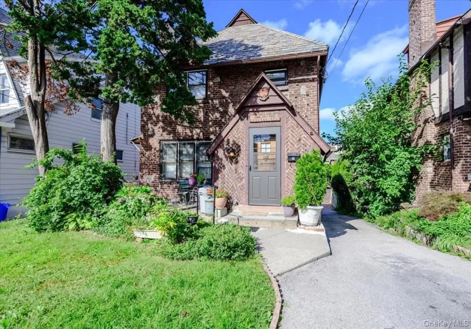 631 Kimball Avenue, Yonkers, NY, 4 Bedrooms Bedrooms, 6 Rooms Rooms,2 BathroomsBathrooms,Residential,For Rent,Kimball,0,1057515 631 Kimball Avenue, Yonkers, NY, 4 Bedrooms Bedrooms, 6 Rooms Rooms,2 BathroomsBathrooms,Residential,For Rent,Kimball,0,1057515