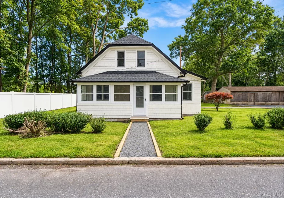61 Bank Street, Brookhaven, NY, 3 Bedrooms Bedrooms, 7 Rooms Rooms,2 BathroomsBathrooms,Residential,For Rent,Bank,0,1057352 61 Bank Street, Brookhaven, NY, 3 Bedrooms Bedrooms, 7 Rooms Rooms,2 BathroomsBathrooms,Residential,For Rent,Bank,0,1057352
