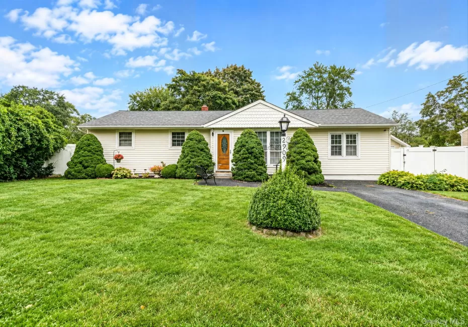 2909 Connecticut Avenue, Brookhaven, NY, 4 Bedrooms Bedrooms, 8 Rooms Rooms,3 BathroomsBathrooms,Residential,For Rent,Connecticut,0,1057669 2909 Connecticut Avenue, Brookhaven, NY, 4 Bedrooms Bedrooms, 8 Rooms Rooms,3 BathroomsBathrooms,Residential,For Rent,Connecticut,0,1057669