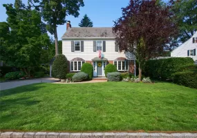 69 Eakins Road, North Hempstead, NY, 3 Bedrooms Bedrooms, 8 Rooms Rooms,3 BathroomsBathrooms,Residential,For Rent,Eakins,0,1039265 69 Eakins Road, North Hempstead, NY, 3 Bedrooms Bedrooms, 8 Rooms Rooms,3 BathroomsBathrooms,Residential,For Rent,Eakins,0,1039265