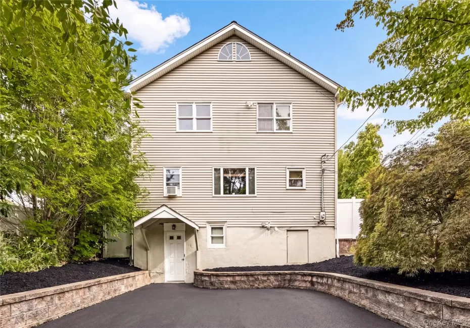 6 Ursa Avenue, Warwick (town), NY, 4 Bedrooms Bedrooms, 7 Rooms Rooms,2 BathroomsBathrooms,Residential,For Rent,Ursa,0,1057558 6 Ursa Avenue, Warwick (town), NY, 4 Bedrooms Bedrooms, 7 Rooms Rooms,2 BathroomsBathrooms,Residential,For Rent,Ursa,0,1057558