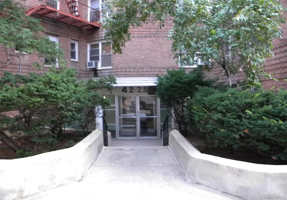 42-25 80th Street, New York, NY, 1 Bedroom Bedrooms, 2 Rooms Rooms,1 BathroomBathrooms,Residential,For Rent,80th,0,1057579 42-25 80th Street, New York, NY, 1 Bedroom Bedrooms, 2 Rooms Rooms,1 BathroomBathrooms,Residential,For Rent,80th,0,1057579