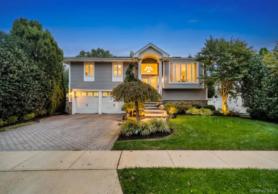 2817 Riverside Drive, Hempstead, NY, 3 Bedrooms Bedrooms, 7 Rooms Rooms,2 BathroomsBathrooms,Residential,For Rent,Riverside,0,1056556 2817 Riverside Drive, Hempstead, NY, 3 Bedrooms Bedrooms, 7 Rooms Rooms,2 BathroomsBathrooms,Residential,For Rent,Riverside,0,1056556