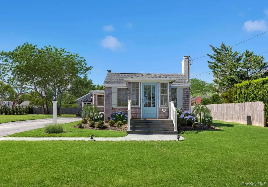 14 Carter Lane, Southampton, NY, 2 Bedrooms Bedrooms, 7 Rooms Rooms,1 BathroomBathrooms,Residential Lease,For Rent,Carter,0,1057071 14 Carter Lane, Southampton, NY, 2 Bedrooms Bedrooms, 7 Rooms Rooms,1 BathroomBathrooms,Residential Lease,For Rent,Carter,0,1057071