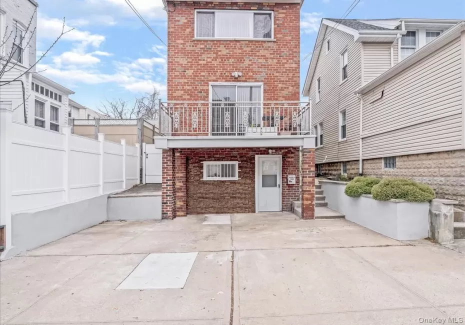 1559 Hering Avenue, New York, NY, 3 Bedrooms Bedrooms, 8 Rooms Rooms,Residential Lease,For Rent,Hering,0,1055912 1559 Hering Avenue, New York, NY, 3 Bedrooms Bedrooms, 8 Rooms Rooms,Residential Lease,For Rent,Hering,0,1055912