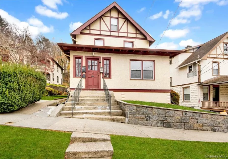 Welcome to 26 Cleveland St ! Welcome to 26 Cleveland St !