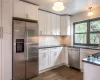 Stunning New kitchen with abundant counter and storage space. Stunning New kitchen with abundant counter and storage space.