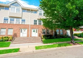 208 Hendrick Avenue, Glen Cove, NY, 3 Bedrooms Bedrooms, 7 Rooms Rooms,2 BathroomsBathrooms,Residential,For Rent,Hendrick,0,1053255 208 Hendrick Avenue, Glen Cove, NY, 3 Bedrooms Bedrooms, 7 Rooms Rooms,2 BathroomsBathrooms,Residential,For Rent,Hendrick,0,1053255