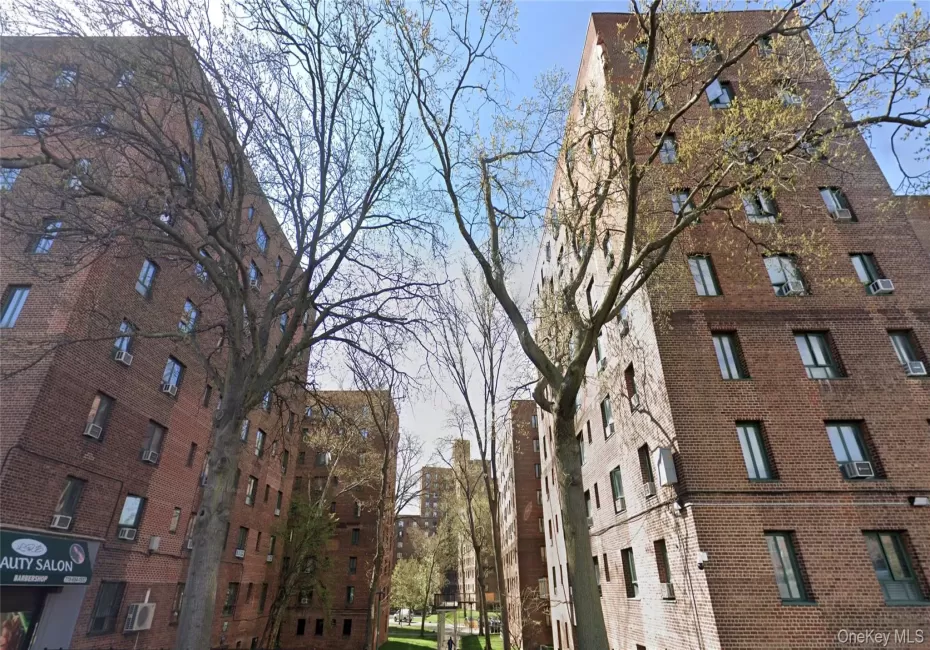 2120 Tremont Avenue, New York, NY, 2 Bedrooms Bedrooms, 5 Rooms Rooms,1 BathroomBathrooms,Residential,For Rent,Tremont,0,1057771 2120 Tremont Avenue, New York, NY, 2 Bedrooms Bedrooms, 5 Rooms Rooms,1 BathroomBathrooms,Residential,For Rent,Tremont,0,1057771