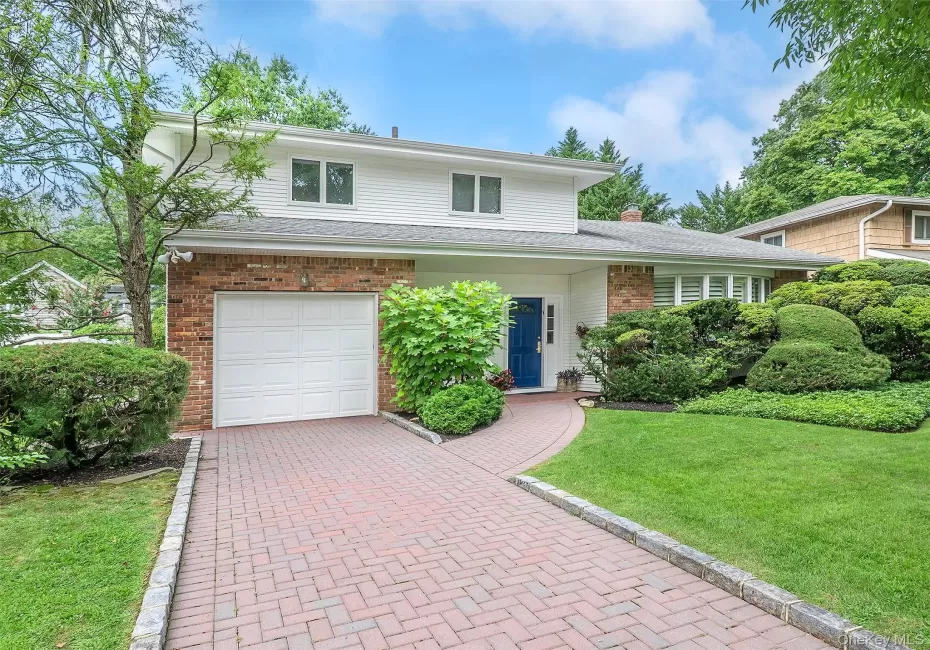 45 Driftwood Drive, North Hempstead, NY, 4 Bedrooms Bedrooms, 8 Rooms Rooms,2 BathroomsBathrooms,Residential,For Rent,Driftwood,0,1049907 45 Driftwood Drive, North Hempstead, NY, 4 Bedrooms Bedrooms, 8 Rooms Rooms,2 BathroomsBathrooms,Residential,For Rent,Driftwood,0,1049907
