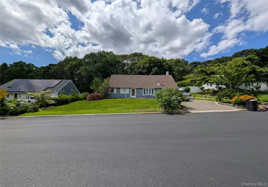 146 Rosemont Avenue, Brookhaven, NY, 3 Bedrooms Bedrooms, 7 Rooms Rooms,2 BathroomsBathrooms,Residential,For Rent,Rosemont,0,1057798 146 Rosemont Avenue, Brookhaven, NY, 3 Bedrooms Bedrooms, 7 Rooms Rooms,2 BathroomsBathrooms,Residential,For Rent,Rosemont,0,1057798