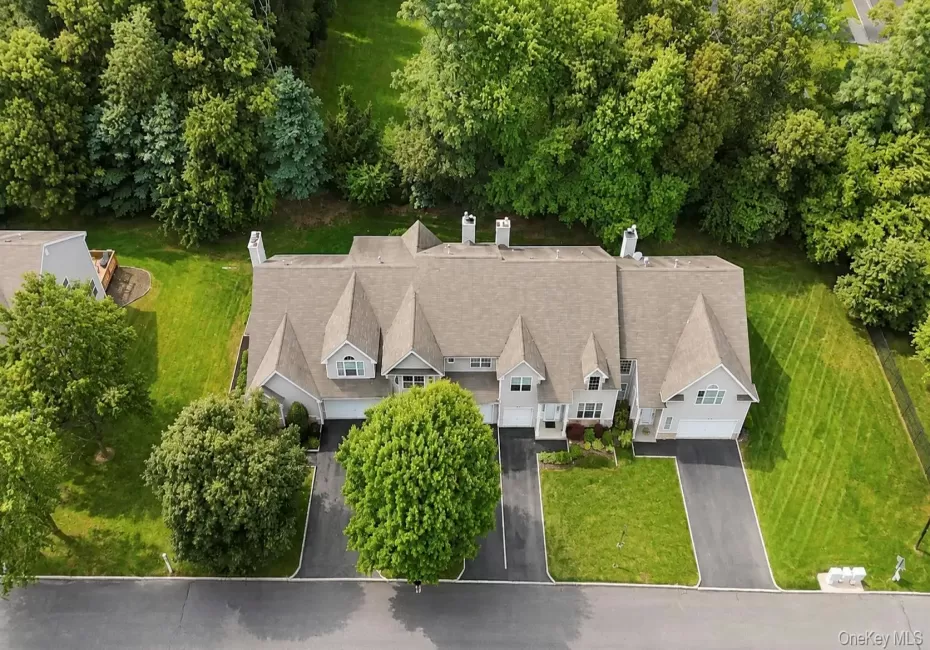 3 Arielle Court, Islip, NY, 3 Bedrooms Bedrooms, 12 Rooms Rooms,2 BathroomsBathrooms,Residential,For Rent,Arielle,0,1057301 3 Arielle Court, Islip, NY, 3 Bedrooms Bedrooms, 12 Rooms Rooms,2 BathroomsBathrooms,Residential,For Rent,Arielle,0,1057301