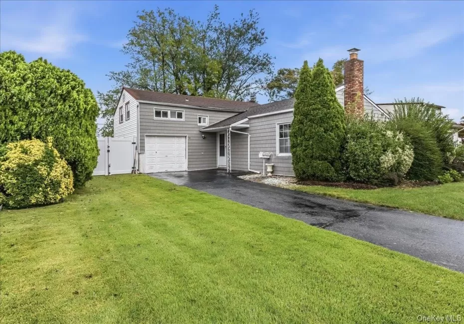 30 Jay Street, Oyster Bay, NY, 3 Bedrooms Bedrooms, 6 Rooms Rooms,3 BathroomsBathrooms,Residential,For Rent,Jay,0,1056936 30 Jay Street, Oyster Bay, NY, 3 Bedrooms Bedrooms, 6 Rooms Rooms,3 BathroomsBathrooms,Residential,For Rent,Jay,0,1056936