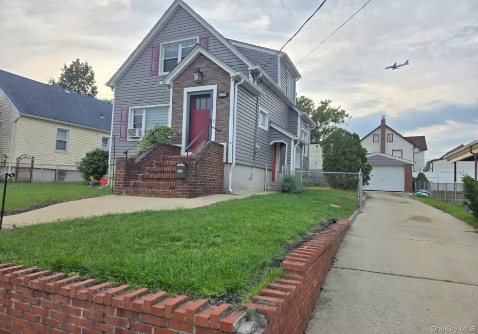104 ORMONDE Boulevard, Hempstead, NY, 3 Bedrooms Bedrooms, 7 Rooms Rooms,1 BathroomBathrooms,Residential Lease,For Rent,ORMONDE,0,1057452 104 ORMONDE Boulevard, Hempstead, NY, 3 Bedrooms Bedrooms, 7 Rooms Rooms,1 BathroomBathrooms,Residential Lease,For Rent,ORMONDE,0,1057452