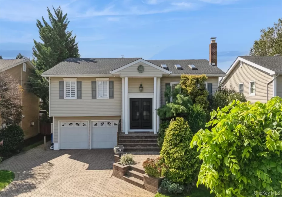1650 James Street, Hempstead, NY, 4 Bedrooms Bedrooms, 9 Rooms Rooms,2 BathroomsBathrooms,Residential,For Rent,James,0,1055702 1650 James Street, Hempstead, NY, 4 Bedrooms Bedrooms, 9 Rooms Rooms,2 BathroomsBathrooms,Residential,For Rent,James,0,1055702