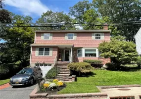 21 Noyes Lane, Huntington, NY, 4 Bedrooms Bedrooms, 9 Rooms Rooms,2 BathroomsBathrooms,Residential,For Rent,Noyes,0,1057891 21 Noyes Lane, Huntington, NY, 4 Bedrooms Bedrooms, 9 Rooms Rooms,2 BathroomsBathrooms,Residential,For Rent,Noyes,0,1057891