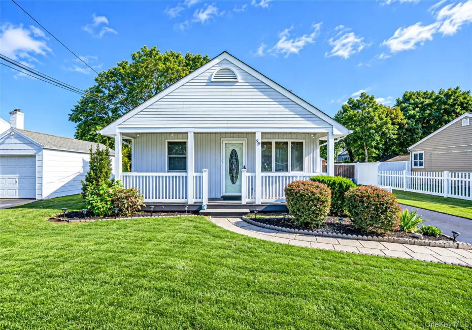 99 Cherubina Lane, Babylon, NY, 3 Bedrooms Bedrooms, 5 Rooms Rooms,2 BathroomsBathrooms,Residential,For Rent,Cherubina,0,1057889 99 Cherubina Lane, Babylon, NY, 3 Bedrooms Bedrooms, 5 Rooms Rooms,2 BathroomsBathrooms,Residential,For Rent,Cherubina,0,1057889