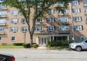 1 Consulate Drive, Eastchester, NY, 1 Bedroom Bedrooms, 4 Rooms Rooms,1 BathroomBathrooms,Residential Lease,For Rent,Consulate,0,1058018 1 Consulate Drive, Eastchester, NY, 1 Bedroom Bedrooms, 4 Rooms Rooms,1 BathroomBathrooms,Residential Lease,For Rent,Consulate,0,1058018