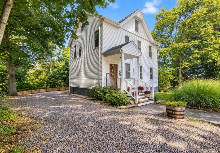 2 Linwood Avenue, Poughkeepsie, NY, 2 Bedrooms Bedrooms, 7 Rooms Rooms,1 BathroomBathrooms,Residential Lease,For Rent,Linwood,0,1058184 2 Linwood Avenue, Poughkeepsie, NY, 2 Bedrooms Bedrooms, 7 Rooms Rooms,1 BathroomBathrooms,Residential Lease,For Rent,Linwood,0,1058184