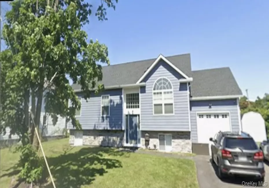 18 Miramar Avenue, Brookhaven, NY, 1 Bedroom Bedrooms, 2 Rooms Rooms,1 BathroomBathrooms,Residential Lease,For Rent,Miramar,0,1058173 18 Miramar Avenue, Brookhaven, NY, 1 Bedroom Bedrooms, 2 Rooms Rooms,1 BathroomBathrooms,Residential Lease,For Rent,Miramar,0,1058173