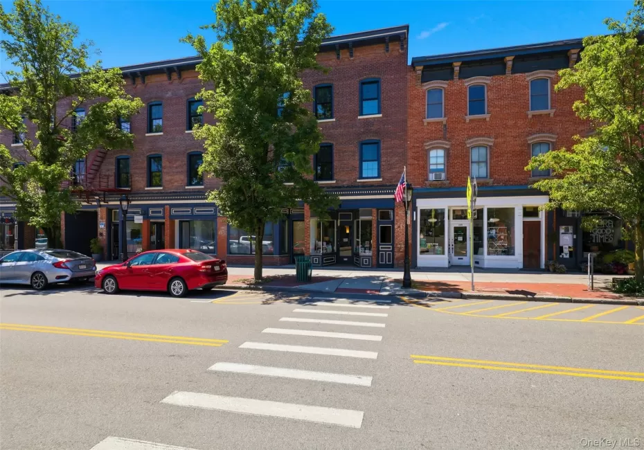 199 Main Street, Beacon, NY, 2 Bedrooms Bedrooms, 4 Rooms Rooms,2 BathroomsBathrooms,Residential Lease,For Rent,Main,0,1057988 199 Main Street, Beacon, NY, 2 Bedrooms Bedrooms, 4 Rooms Rooms,2 BathroomsBathrooms,Residential Lease,For Rent,Main,0,1057988
