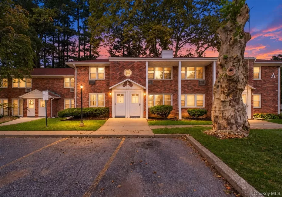 2710 South Road, Poughkeepsie, NY, 2 Bedrooms Bedrooms, 5 Rooms Rooms,1 BathroomBathrooms,Residential,For Rent,South,0,1051150 2710 South Road, Poughkeepsie, NY, 2 Bedrooms Bedrooms, 5 Rooms Rooms,1 BathroomBathrooms,Residential,For Rent,South,0,1051150
